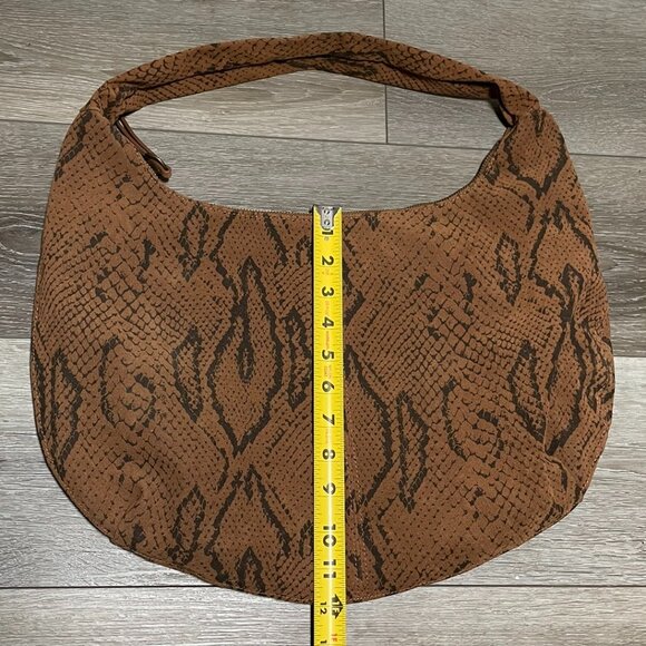 Universal Thread Brown Snake Print Hobo Bag - Picture 11 of 12